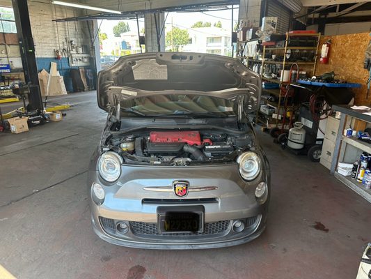 Oil Changes - We provide full synthetic oil changes for all makes and models, including Domestic, European, and Asian vehicles. Oil Changes - We provide full synthetic oil changes for all makes and models, including Domestic, European, and Asian vehicles.