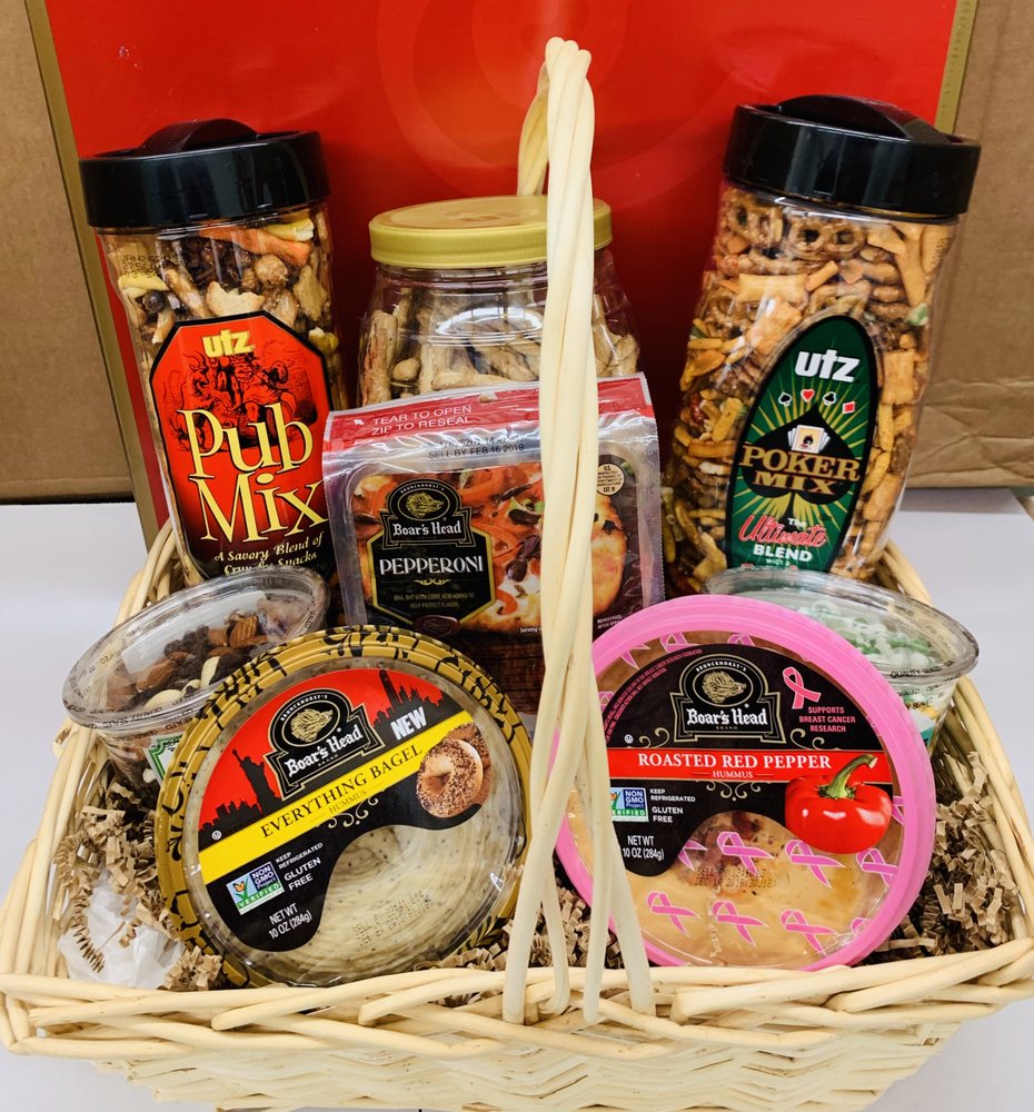 ROB’S MARKET Updated August 2024 19 Photos 25058 State Route 11