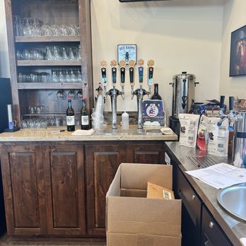 Dueling Dogs Brewing - Breweries Near Me - Lincoln, California Dueling Dogs Brewing - Breweries Near Me - Lincoln, California