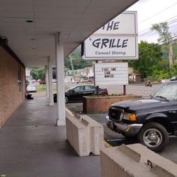 The Grille - "The Sign"