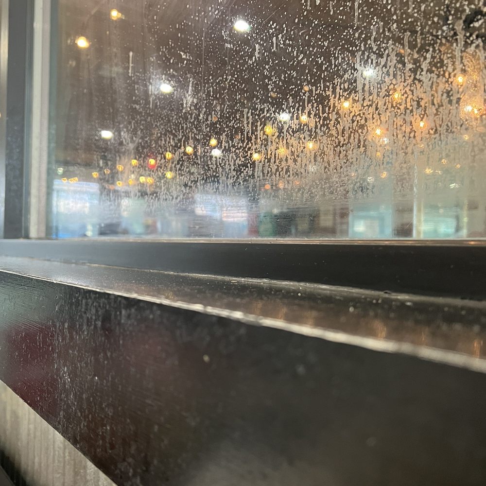 Bozos Too - Dirty Window - Seafood Near Me - Pascagoula, Mississippi Bozos Too - Dirty Window - Seafood Near Me - Pascagoula, Mississippi