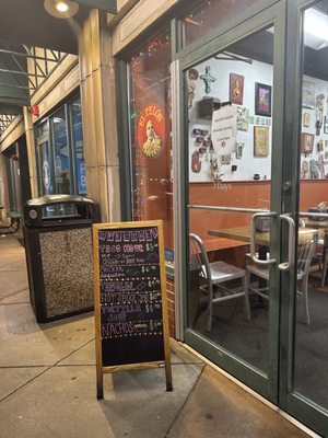 El Pelón Taqueria by null