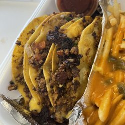 Chili Shack Broadway - Fried tacos