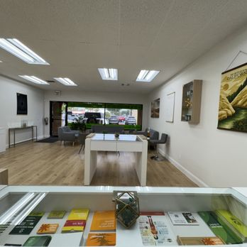 Miracle Leaf - One of the cleanest medical marijuana doctor offices in South Florida at Miracle Leaf West Palm Beach. - Medical Cannabis Referrals Near Me - West Palm Beach, Florida