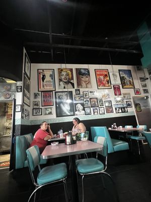 Johnny Angel's Diner by null