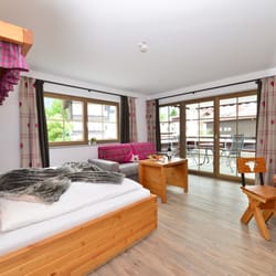 Hotel Traube - Eines unserer wunderschönen Hotelzimmer im Hotel Traube in Oberstdorf!