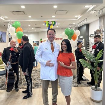 Optica Familiar - With Dr. Hoskin at the Grand Opening of the new Plaza Fiesta location in April 2026. - Eyewear & Opticians Near Me - Atlanta, Georgia Optica Familiar - With Dr. Hoskin at the Grand Opening of the new Plaza Fiesta location in April 2026. - Eyewear & Opticians Near Me - Atlanta, Georgia