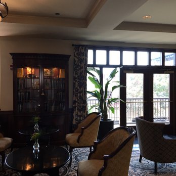 French Quarter Inn - Lobby area - Hotels Near Me - Charleston, South Carolina French Quarter Inn - Lobby area - Hotels Near Me - Charleston, South Carolina