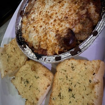 Canadian Pizza - Spaghetti w/Sausage. This was good, not salty and we liked the meat sauce w/sausage in it!  @ojbaylen - Pizza Near Me - Long Beach, California