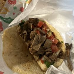 Lupita's Mexican - Bistek taco with pico de gallo and homemade tortilla