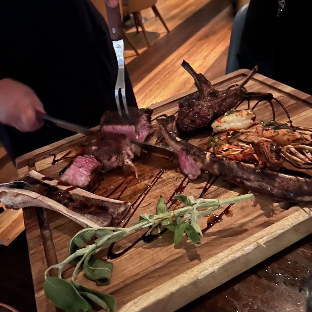 Doris Metropolitan - Tomahawk and Lamb Chops - Steakhouses Near Me - Houston, Texas Doris Metropolitan - Tomahawk and Lamb Chops - Steakhouses Near Me - Houston, Texas