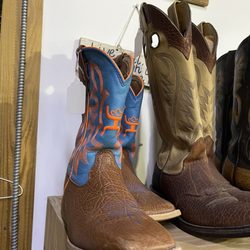 Bandera General Store - Even fancier boots