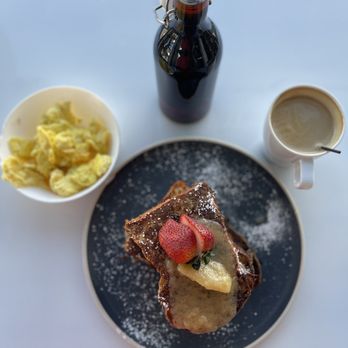 Lela's Eatery - Apple French Toast - Desserts Near Me - San Juan, Puerto Rico Lela's Eatery - Apple French Toast - Desserts Near Me - San Juan, Puerto Rico