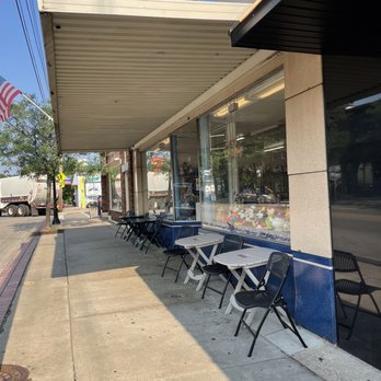 Van's Pastry Shoppe - Bakeries Near Me - Grand Rapids, Michigan Van's Pastry Shoppe - Bakeries Near Me - Grand Rapids, Michigan