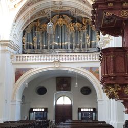 Basilika St. Lorenz - Kanzel und Orgel