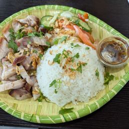 Woven Noodles / Banh Hoi with Crispy Pork Belly