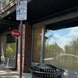 Noi Massage Comfort and Spa - Pay careful attention to the parking signs