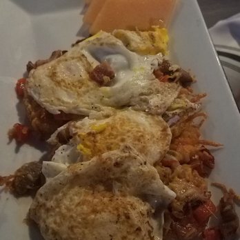 Chez Est - Dance Clubs Near Me - Hartford, Connecticut