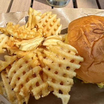Tinman Social - American Near Me - Little Elm, Texas