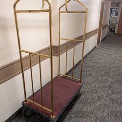 Cottonwood Inn & Suites