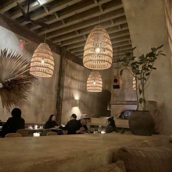 Great White - Beautiful interior - New American Near Me - Los Angeles, California
