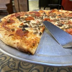 Carmella's Ristorante - PMS (pepperoni, mushroom, sausage)