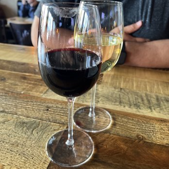 Snipe Island Crafthouse - Cheers - New American Near Me - Newport Beach, California Snipe Island Crafthouse - Cheers - New American Near Me - Newport Beach, California