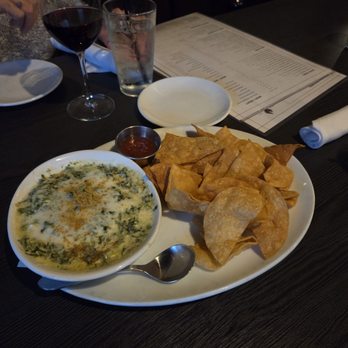 Summit Grill - Spinach and Artichoke Dip - Bars Near Me - Lee's Summit, Missouri