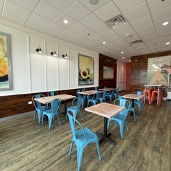 Tropical Smoothie Cafe