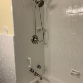 Porcelain Effects Tub & Tile Resurfacing - After - General Contractors Near Me Porcelain Effects Tub & Tile Resurfacing - After - General Contractors Near Me