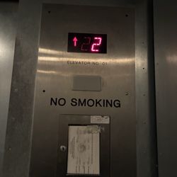 DSW Designer Shoe Warehouse - Schindler MT 300A elevator, DSW Hillsdale South