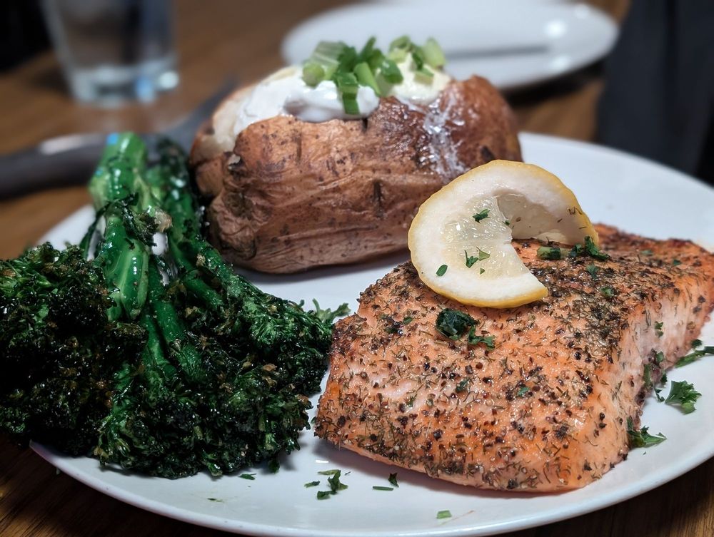 CHEYANNE’S STEAKHOUSE & LOUNGE Updated November 2024 207 Photos