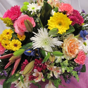 Loyalist Flowers - Hand-tied bouquets - Florists Near Me - Amherstview, Ontario Loyalist Flowers - Hand-tied bouquets - Florists Near Me - Amherstview, Ontario