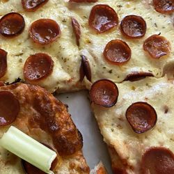 Bailey Avenue Pizza - Baileys pizza
