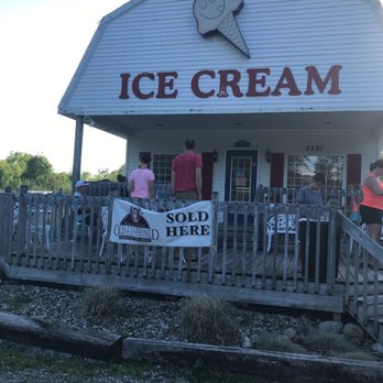 Scoops Ice Cream - the front of the ice cream shop - Ice Cream & Frozen Yogurt Near Me - Angola, Indiana Scoops Ice Cream - the front of the ice cream shop - Ice Cream & Frozen Yogurt Near Me - Angola, Indiana