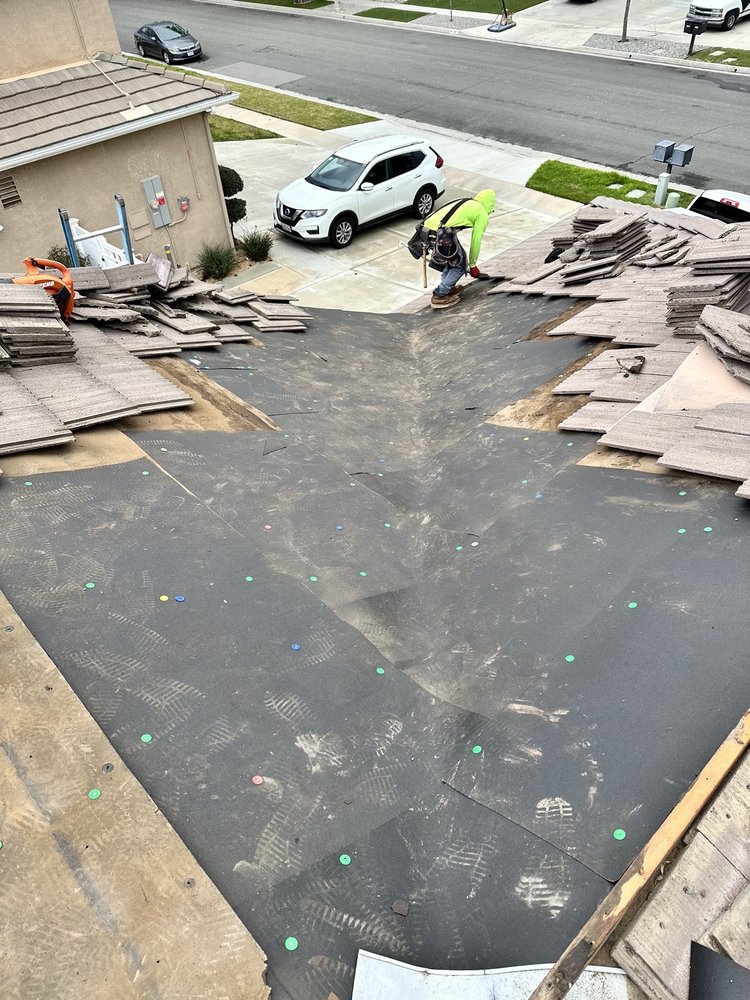 Slide of Roofer Handy Man