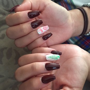 Queen Nails - Christmas nails, above and beyond ! Love them - Nail Salons Near Me - Fort Lauderdale, Florida Queen Nails - Christmas nails, above and beyond ! Love them - Nail Salons Near Me - Fort Lauderdale, Florida