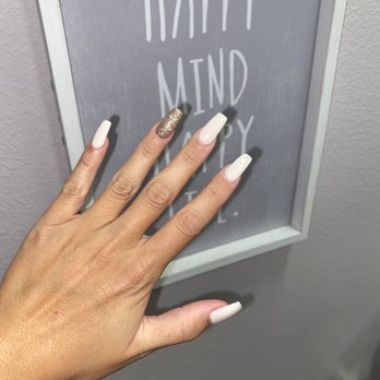 Lotus Nails - Nail Salons Near Me - Las Vegas, Nevada