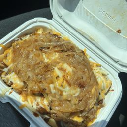 Chili cheese fries with grilled onions Chili cheese fries with grilled onions