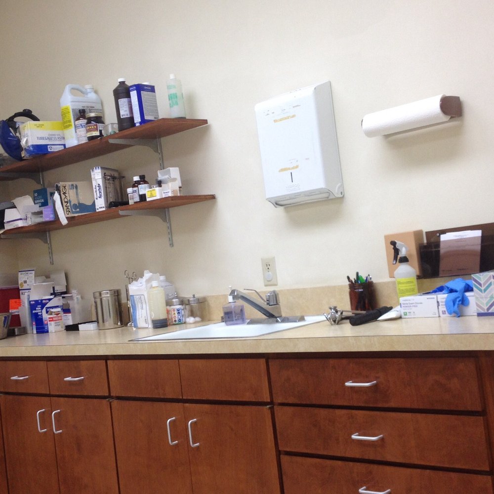 Bartsch Edward F MD - Surgery room - Family Practice Near Me - Katy, Texas Bartsch Edward F MD - Surgery room - Family Practice Near Me - Katy, Texas