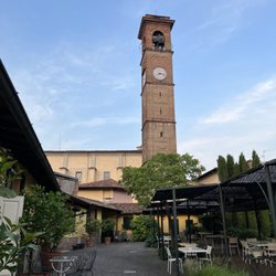 Tre Noci - Outside courtyard of the restaurant