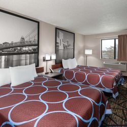 Super 8 by Wyndham Mt. Vernon - Guest room