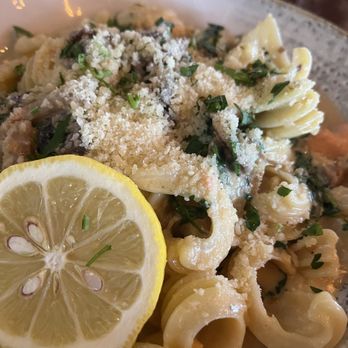 Sharps Roasthouse - Salmon pasta - American Near Me - SeaTac, Washington