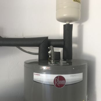 Anderson Plumbing - Rheem Waterheater with a recommended expansion tank. - Water Heater Installation/Repair Near Me - DeLand, Florida Anderson Plumbing - Rheem Waterheater with a recommended expansion tank. - Water Heater Installation/Repair Near Me - DeLand, Florida