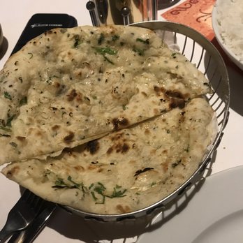 Royal Panjab - Garlic naan (so freakin good) - Indian Near Me - Freiburg im Breisgau, BW