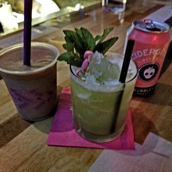 Roxy's Arcade - Drinks - Arcades Near Me - Cambridge, Massachusetts