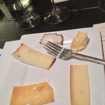 NYC Wine Company - The 5 delicious cheeses - Wineries Near Me - New York, New York