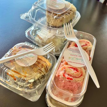 Lady T's Gourmet Creations - a variety of cakes - Patisserie/Cake Shop Near Me - Omaha, Nebraska Lady T's Gourmet Creations - a variety of cakes - Patisserie/Cake Shop Near Me - Omaha, Nebraska