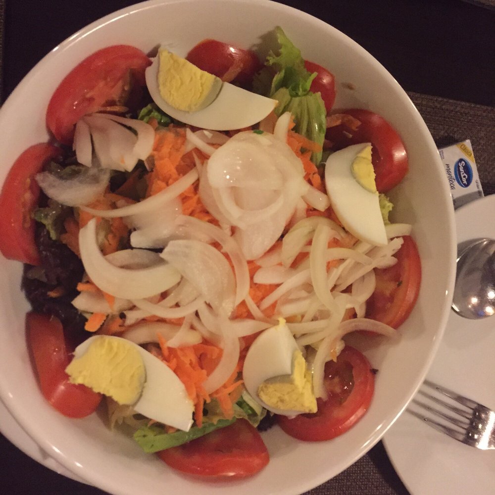 Aqva Restaurant - Decent seasonal salad. Great size and fresh veggies - Argentine Near Me - Puerto Iguazú, N