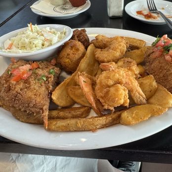 St Augustine Fish Camp - Soft shell crab fish fry - Seafood Near Me - St Augustine, Florida St Augustine Fish Camp - Soft shell crab fish fry - Seafood Near Me - St Augustine, Florida